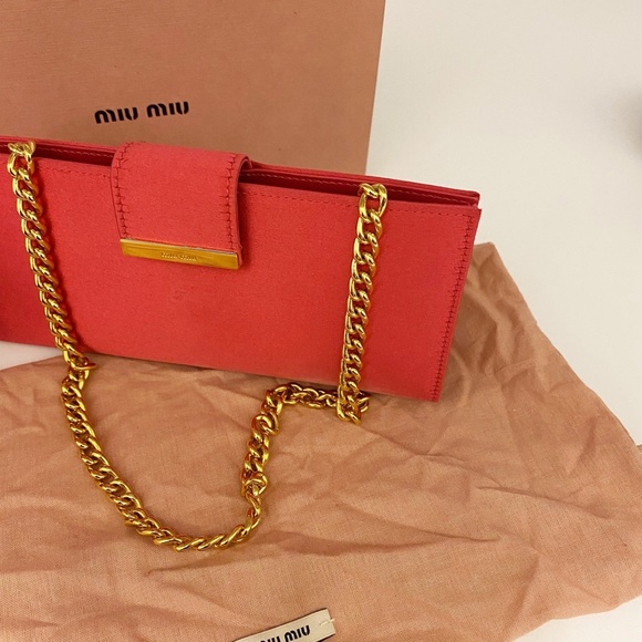Sale!Miu Miu Wallet on Chain - Picture 15 of 16